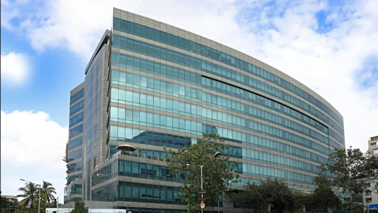 NMIMS BTech Admission bg image