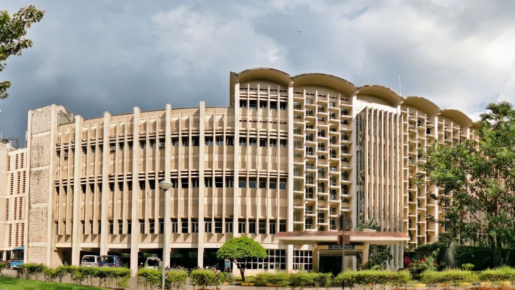 Top BTech Colleges in Mumbai 2026: IITB, VJTI, SPCE Fees, Cutoffs & Placements