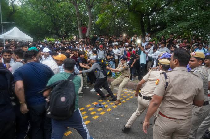 From Shabana Azmi to Prakash Raj: Stars Back CJP’s Student Protest in Delhi