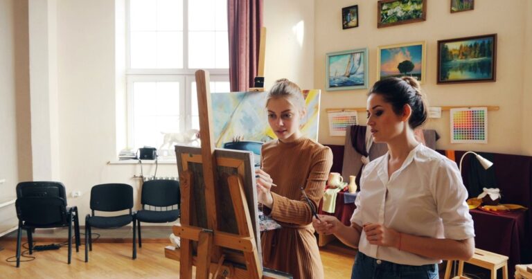 Bachelor of Fine Arts (BFA) Scope & Career in India 2026