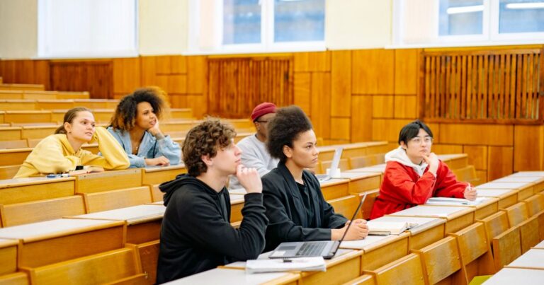 B.Sc in Criminology Fees 2026: India, Eligibility & Outcomes