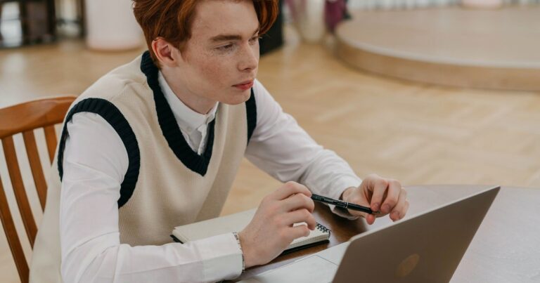 B.Sc in Hotel Management Distance / Online in India 2026