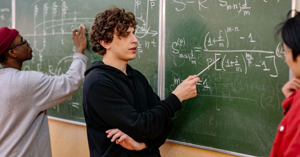 BSC Mathematics 2026: Subjects, Top Colleges, Fees, Eligibility & Career Scope India