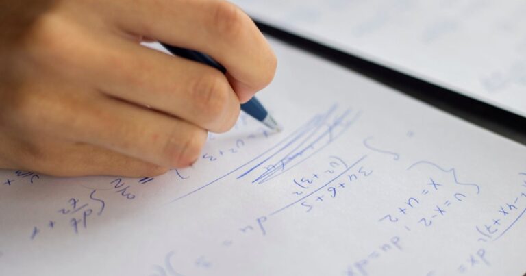 B.Sc Mathematics Scholarships 2026: Government & Private Schemes, Amounts, Eligibility