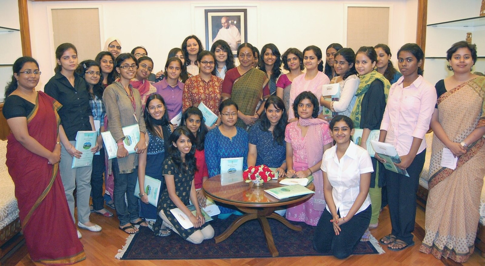 LSR: Women's Empowerment Hub