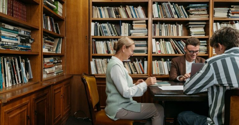 Master of Law vs MBA vs LL.B. (2026): Which is Better?