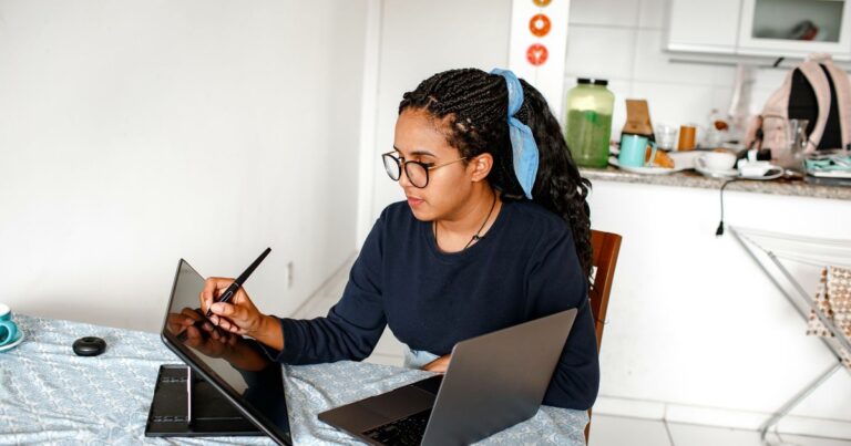 Masters in Graphic Design India 2026: Course Overview