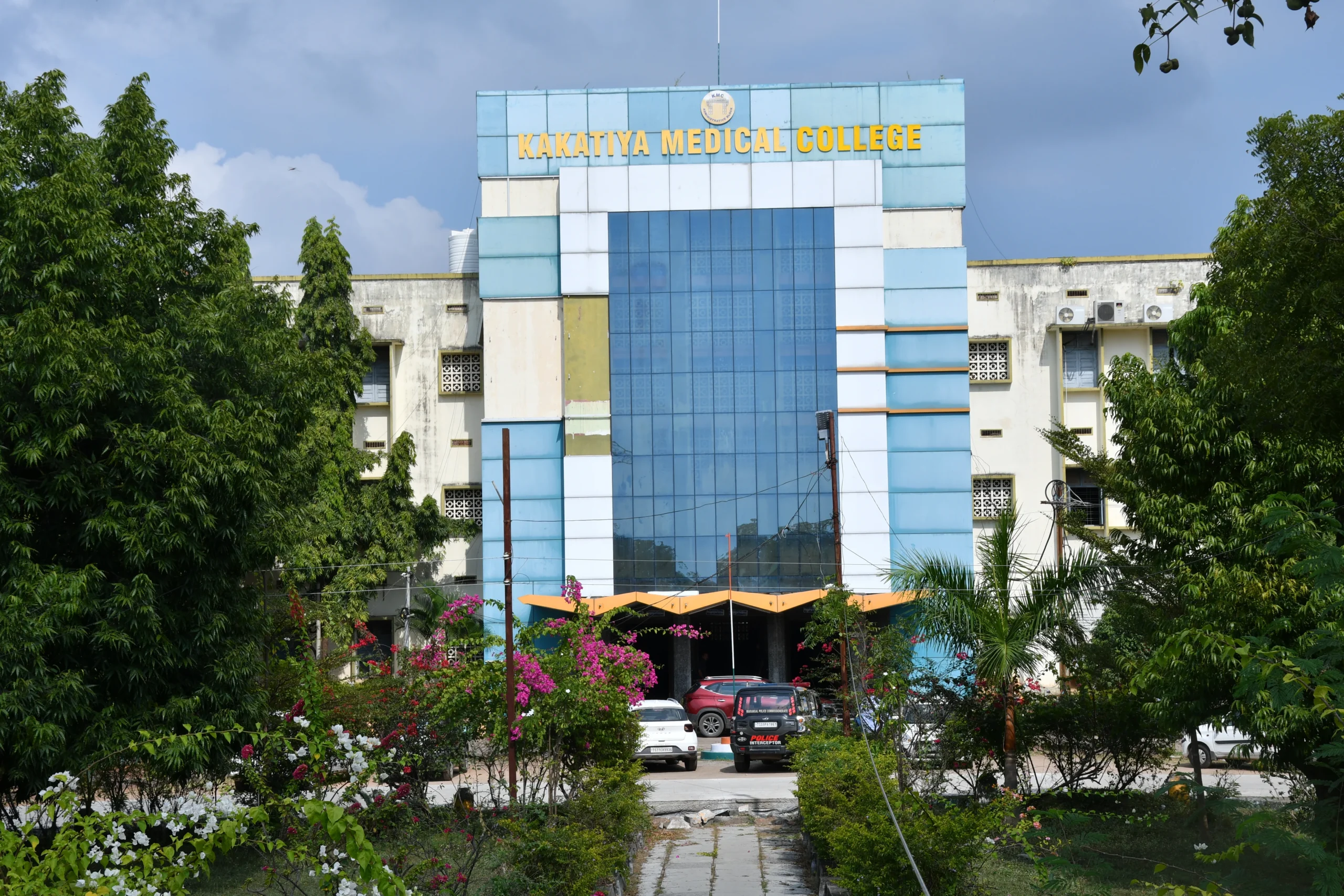 Kakatiya Medical College campus