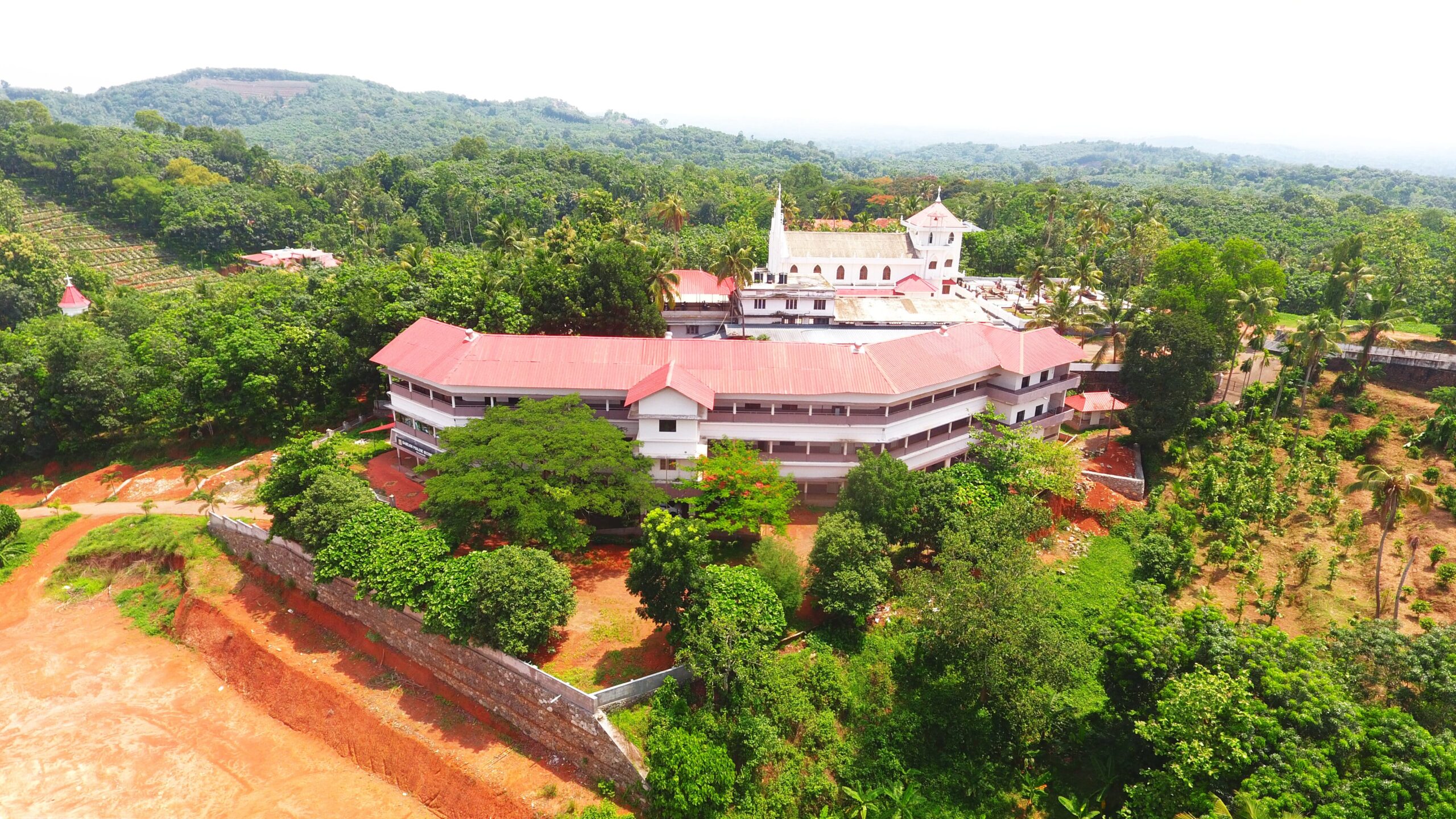 Baselios Poulose Second College campus